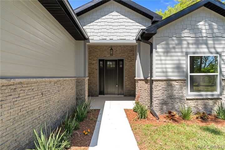 Property Photo:  4530 S Florida Avenue  FL 34450 