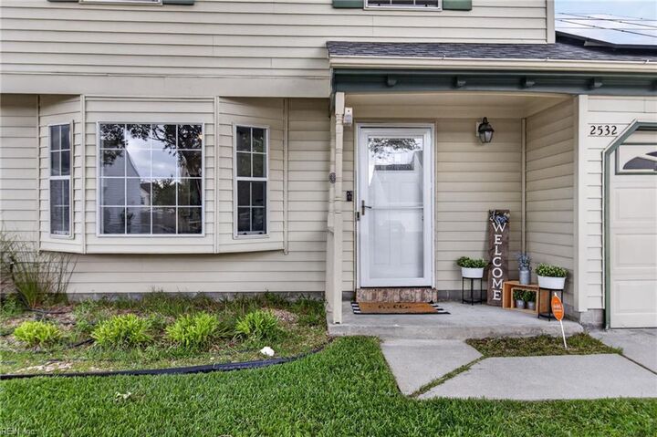 Property Photo: 2532 Archdale Drive VA 23456