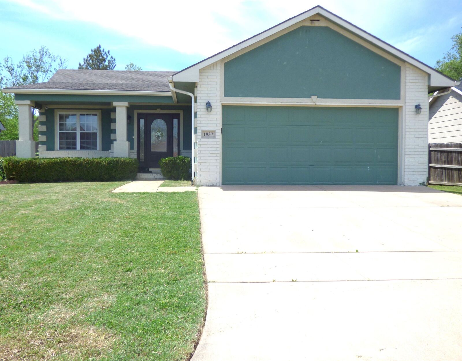 Property Photo:  1937 S Chateau St  KS 67207 