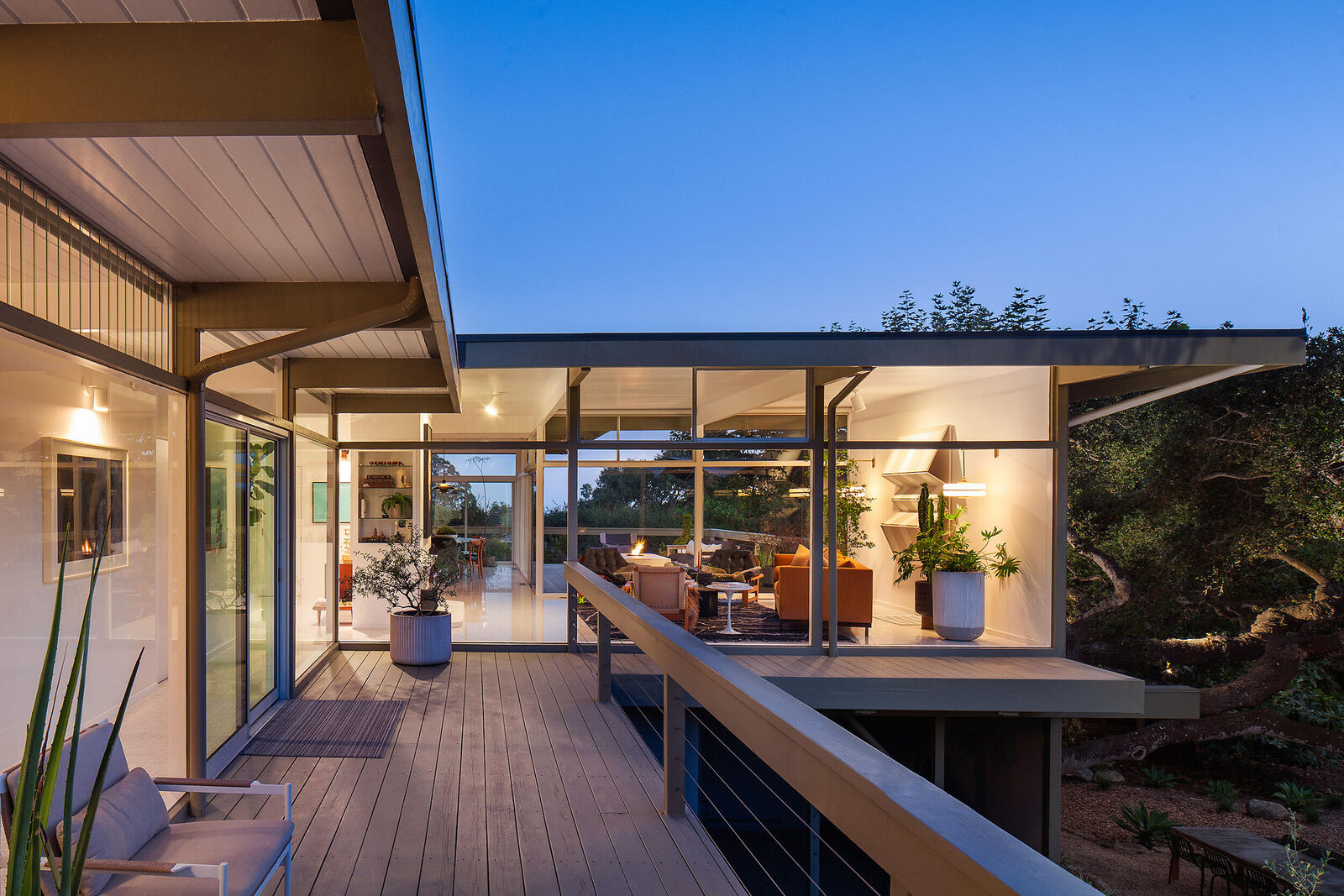 Property Photo:  820 Summit Road  CA 93108 