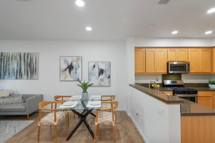 Property Photo:  691 North Capitol Avenue 4  CA 95133 