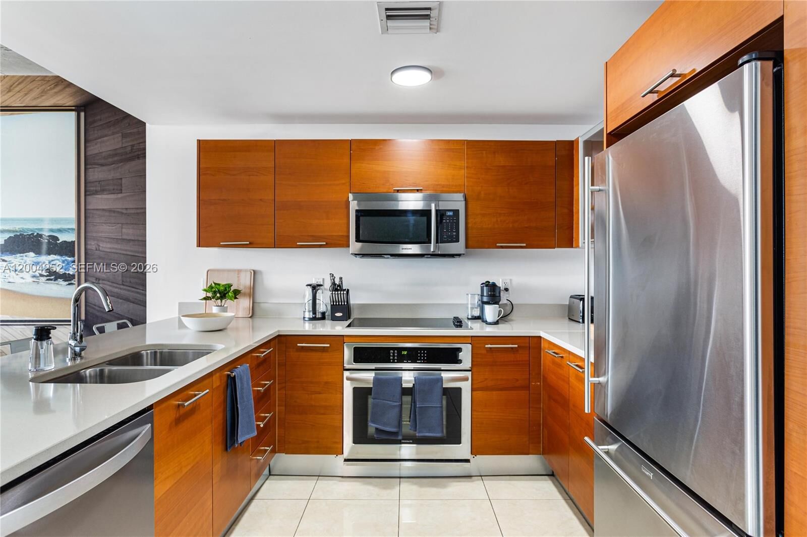 Property Photo:  3250 NE 1st Ave 913  FL 33137 