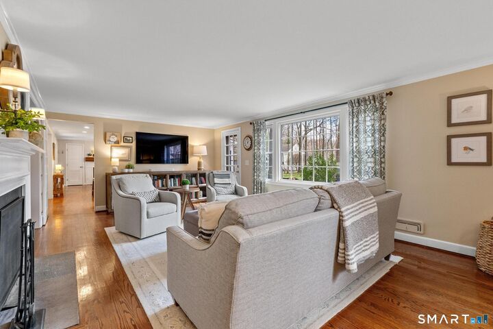 Property Photo:  137 Pioneer Drive  CT 06117 