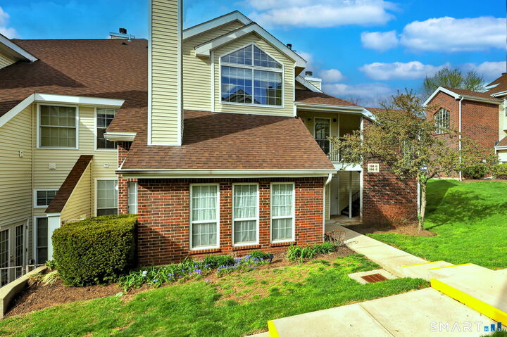 Property Photo:  138 Carriage Crossing Lane 138  CT 06457 