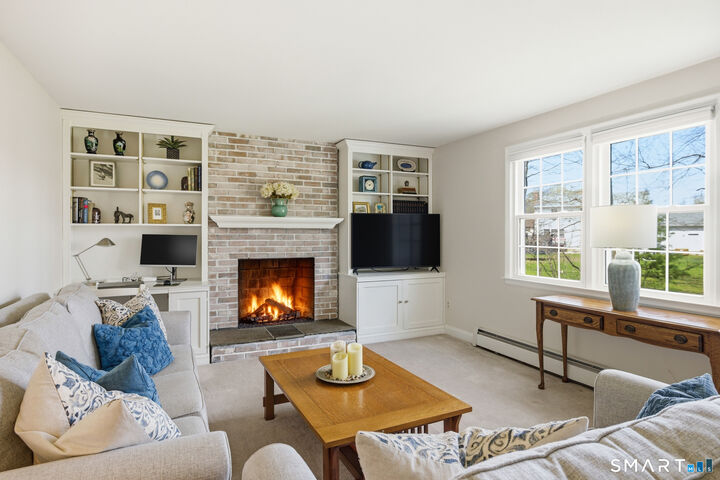 Property Photo:  25 Brookhaven Lane  CT 06074 