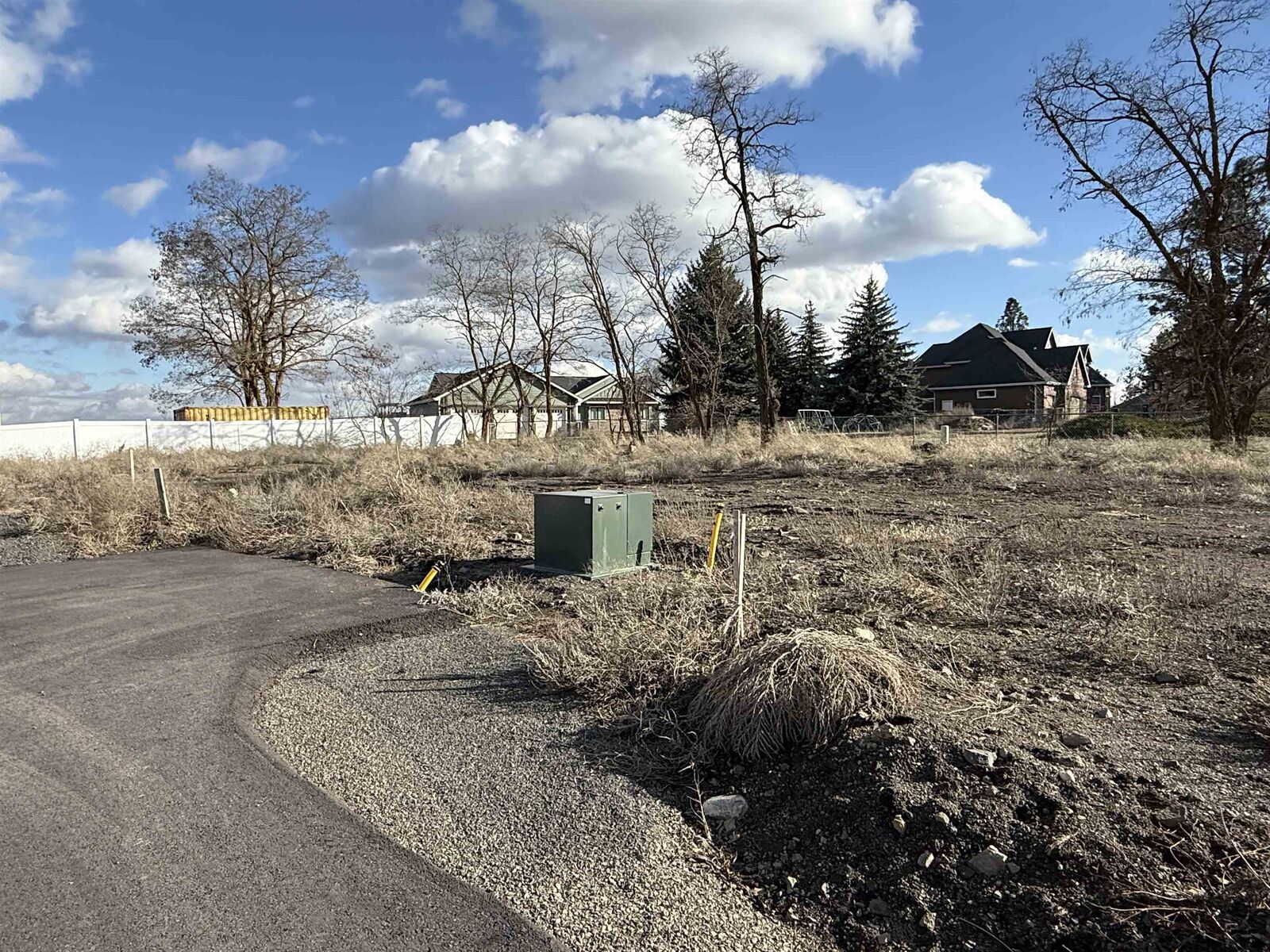 Property Photo: 8608 W Panorama Dr WA 99208