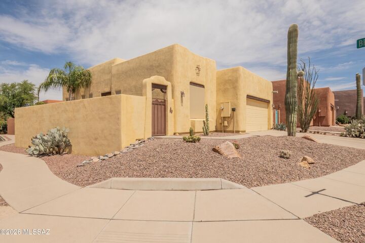 Property Photo:  7696 E Sierra Park Loop  AZ 85710 