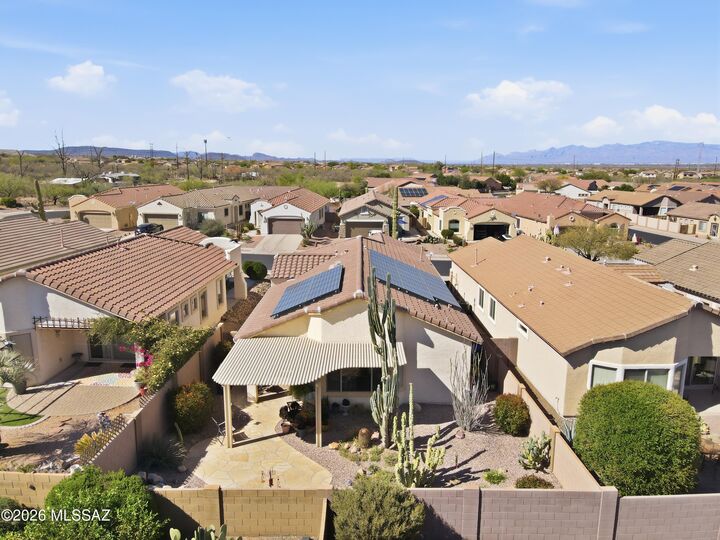 Property Photo:  553 W Calle Media Luz  AZ 85629 