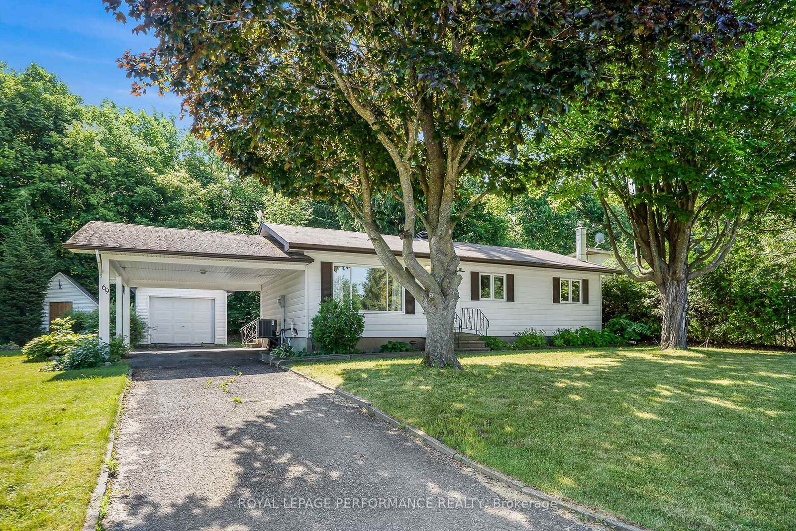 Property Photo: 69 Home Avenue ON K0B 1R0