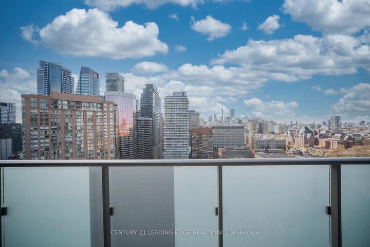 Property Photo:  1080 Bay Street 2104  ON M5S 0A5 