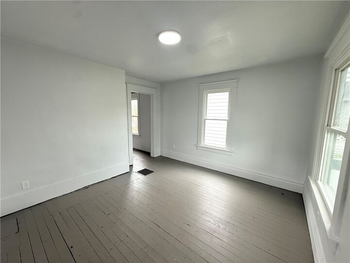 Property Photo:  422 Prospect St  PA 16146 
