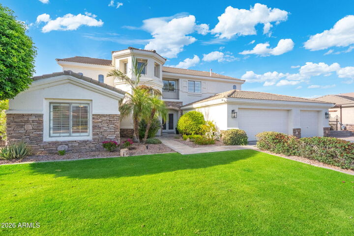 Property Photo:  3120 E Huber Street  AZ 85213 