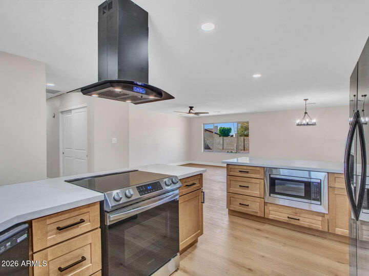 Property Photo:  4915 W Shangri La Road  AZ 85304 