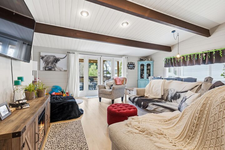 Property Photo: 5565 Peach Road BC V2R 5L9