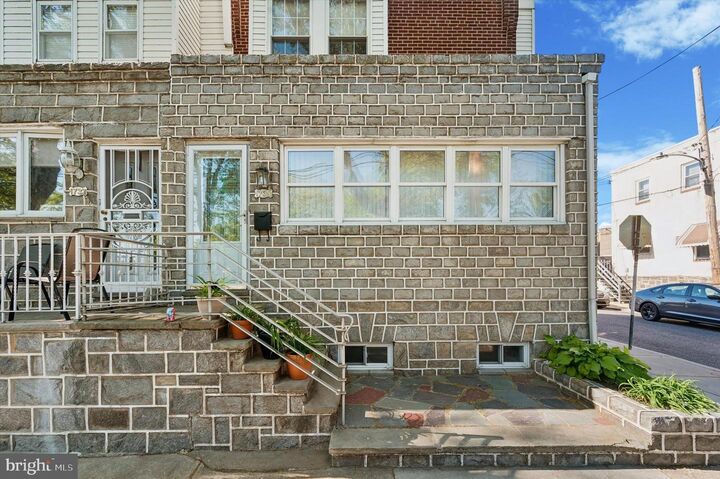 Property Photo:  1735 W Moyamensing Avenue  PA 19145 