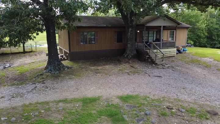 Property Photo: 944 E Highway 270 AR 71957