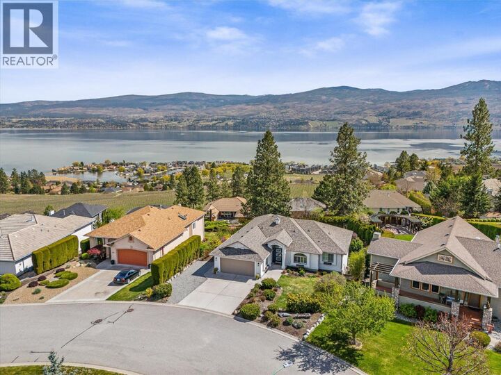 Property Photo:  1653 Braeburn Court  BC V4T 2V5 