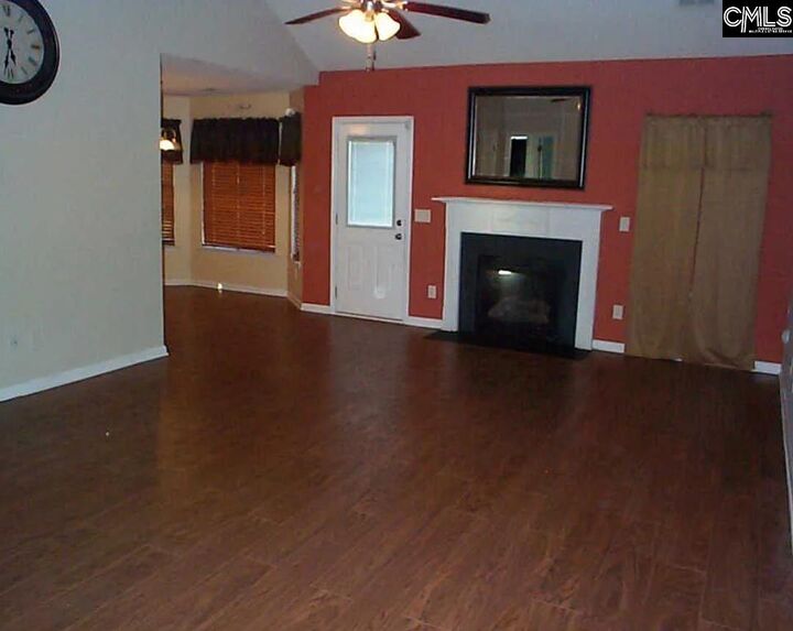 Property Photo:  213 Greemount  SC 29209-3159 