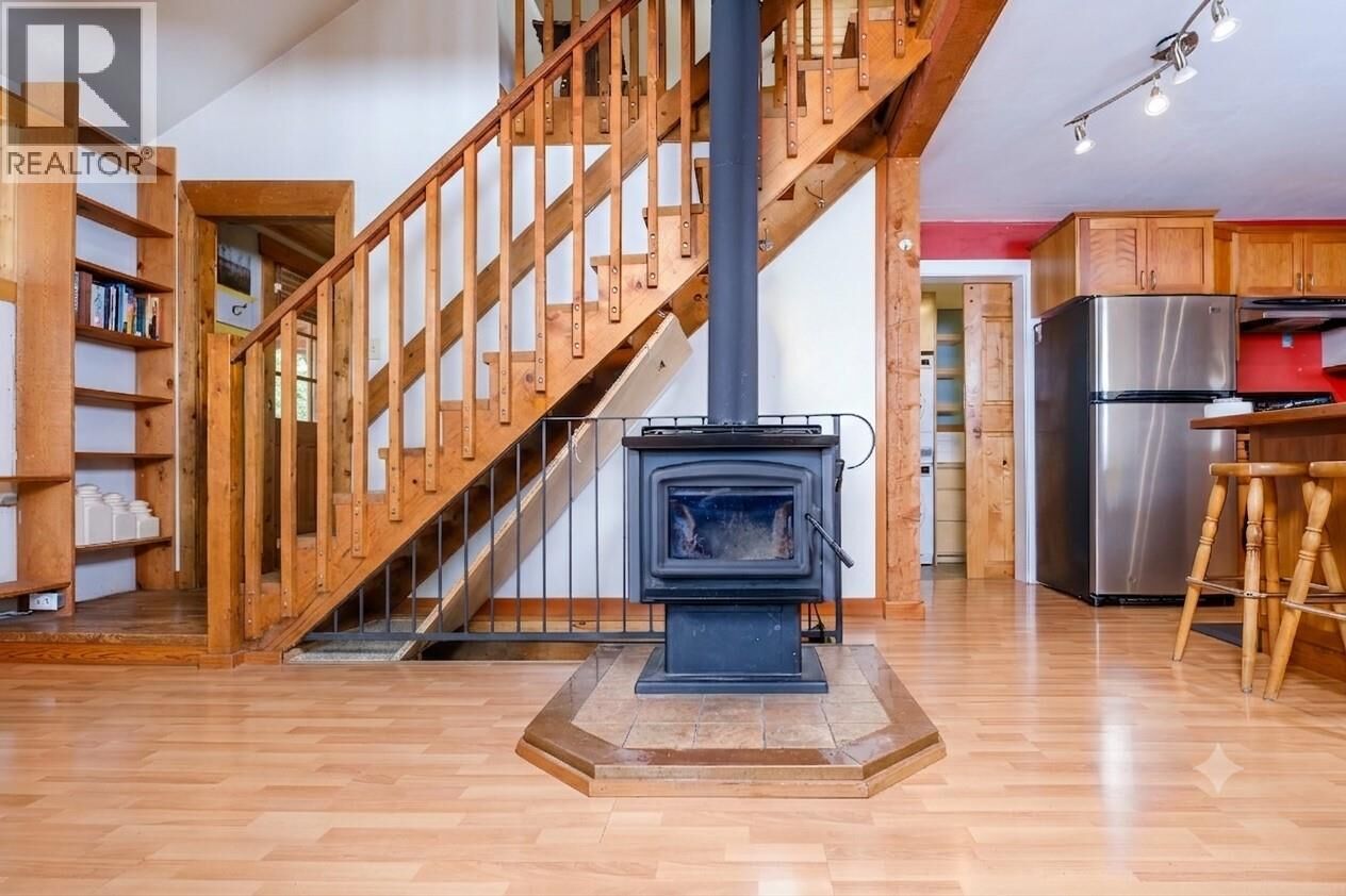 Property Photo: 2034 Cliff Street BC V0G 1Y0