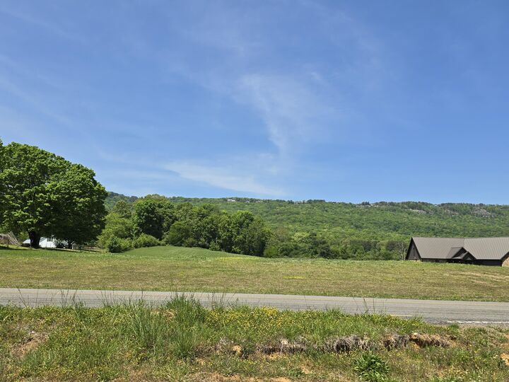 Property Photo:  2376 Old York Highway  TN 37327 