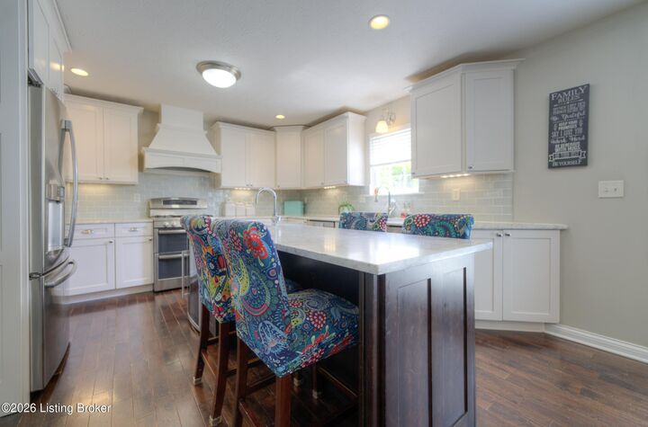 Property Photo:  2109 Oakford Ct  KY 40031 