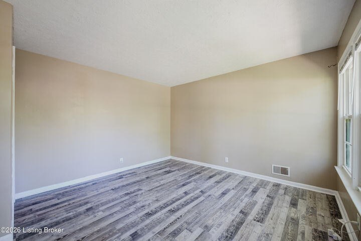 Property Photo:  11414 Deham Dr  KY 40241 