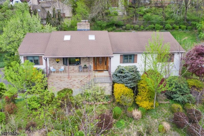 Property Photo:  204 Queens Ln  NJ 07092 