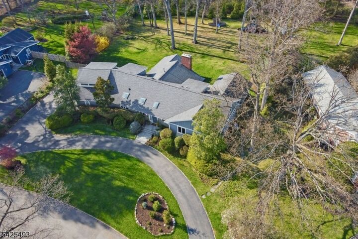 Property Photo:  605 Mountain Dr  NJ 07079 