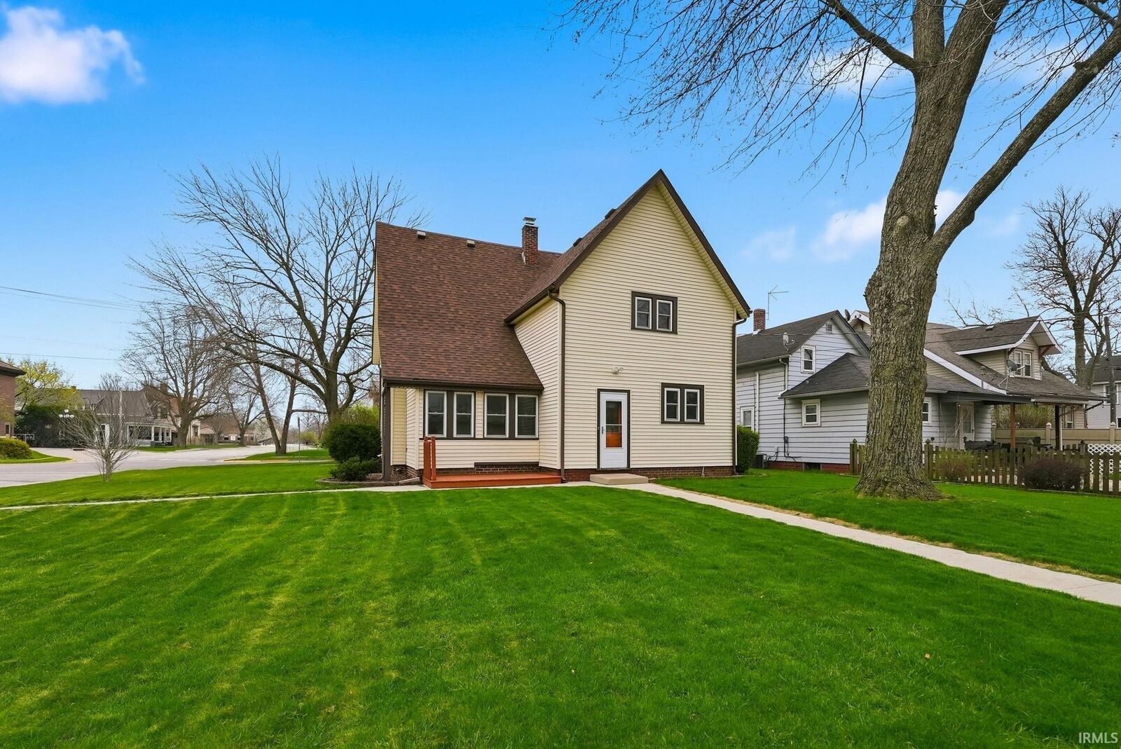 Property Photo:  801 S Jackson Street  IN 46706-2220 