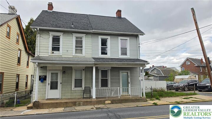 Property Photo:  206 Howertown Road  PA 18032 