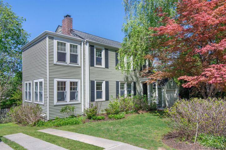 Property Photo:  20 Maple Street  NY 10533 