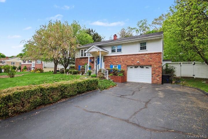 Property Photo:  35 Sengstacken Drive  NY 10980 