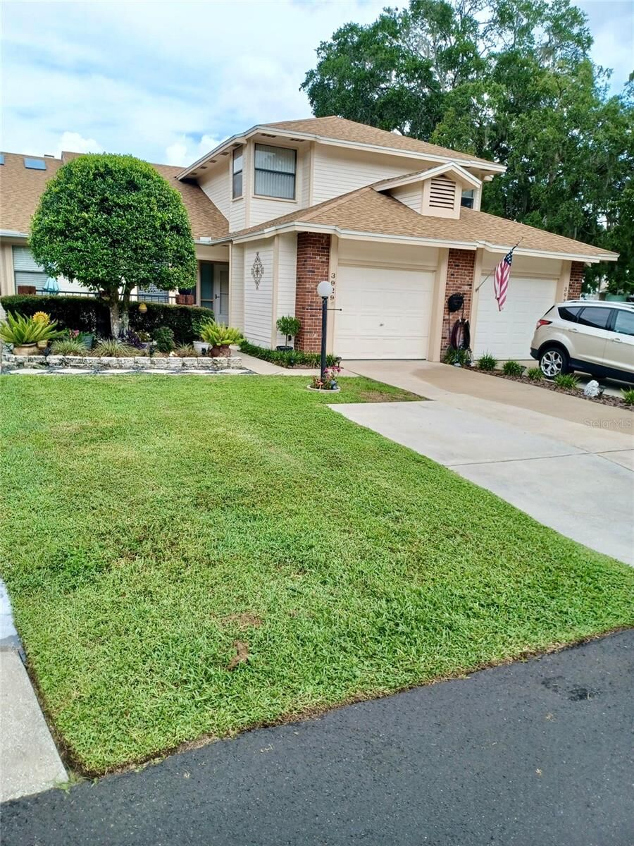 Property Photo: 3929 NE 21st Lane FL 34470