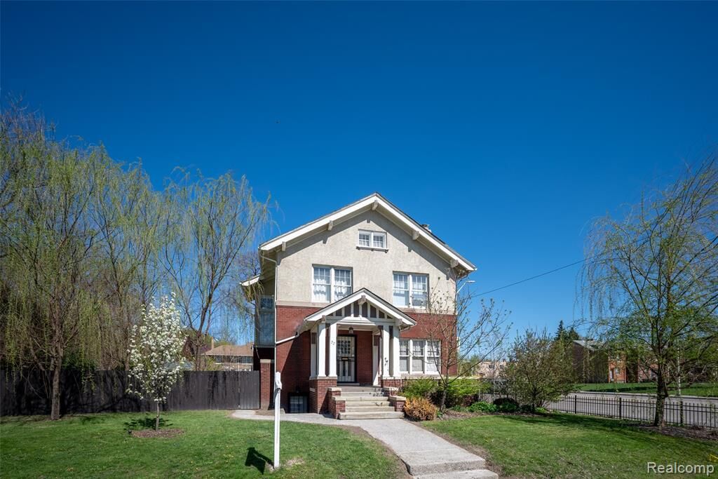 Property Photo:  22 Edison Street  MI 48202 1534 