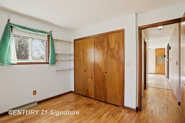 Property Photo:  3572 Ruskview Drive  MI 48603 