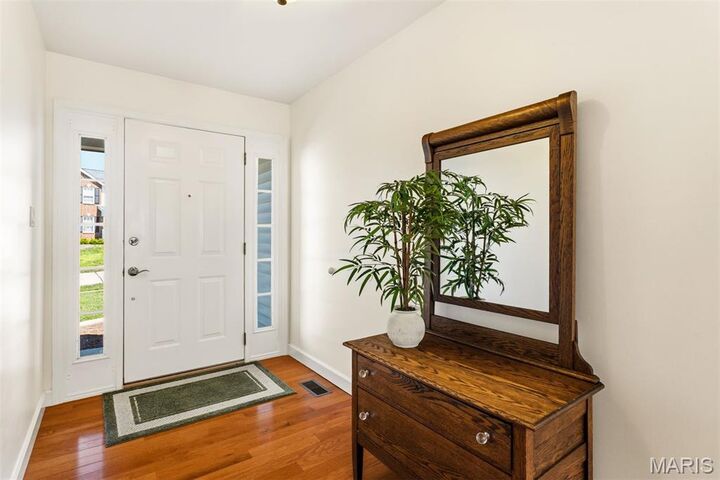 Property Photo:  5612 Briarwood Estates Drive  MO 63129 