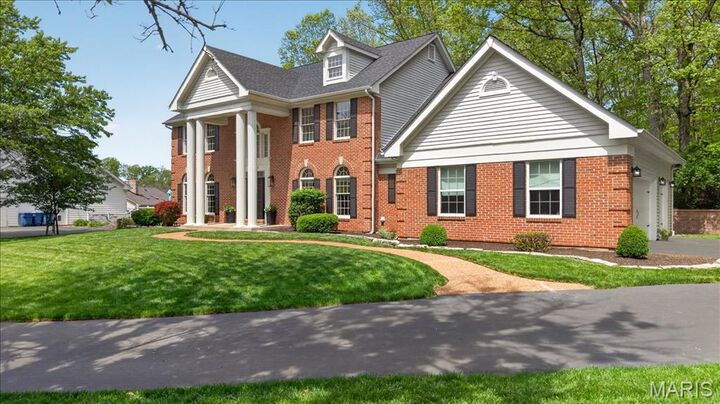 Property Photo: 17601 Burnham Court MO 63005