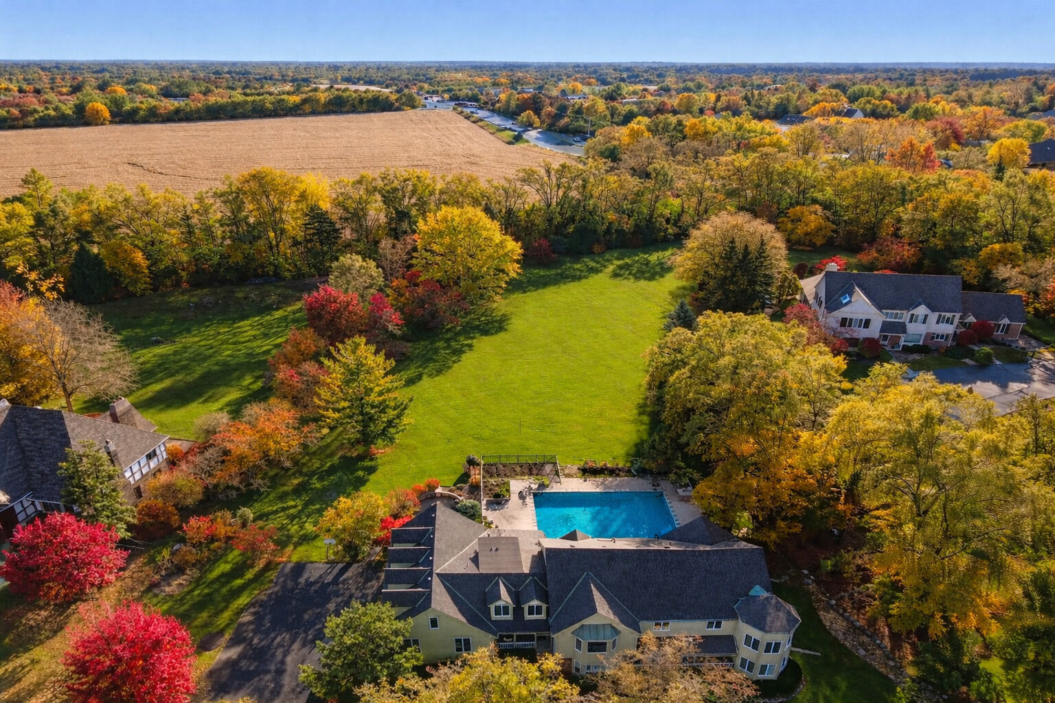 Property Photo:  4 Polo Drive  IL 60010 