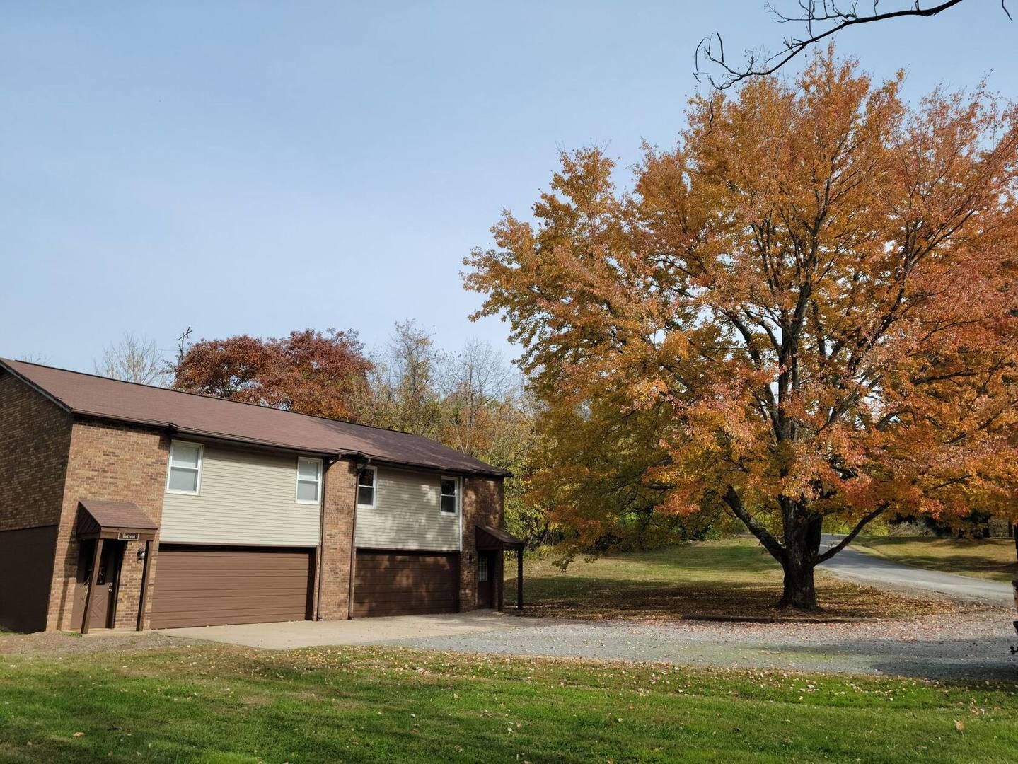 Property Photo: 303 White Deer Run IL 62958