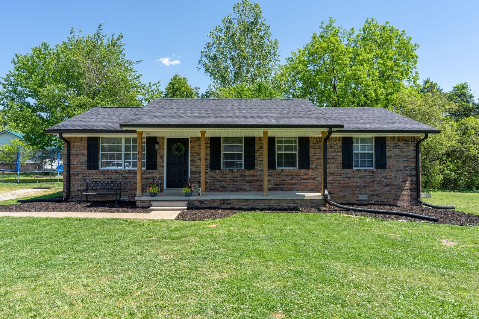 Property Photo:  709 Windsor Ave  TN 38464 