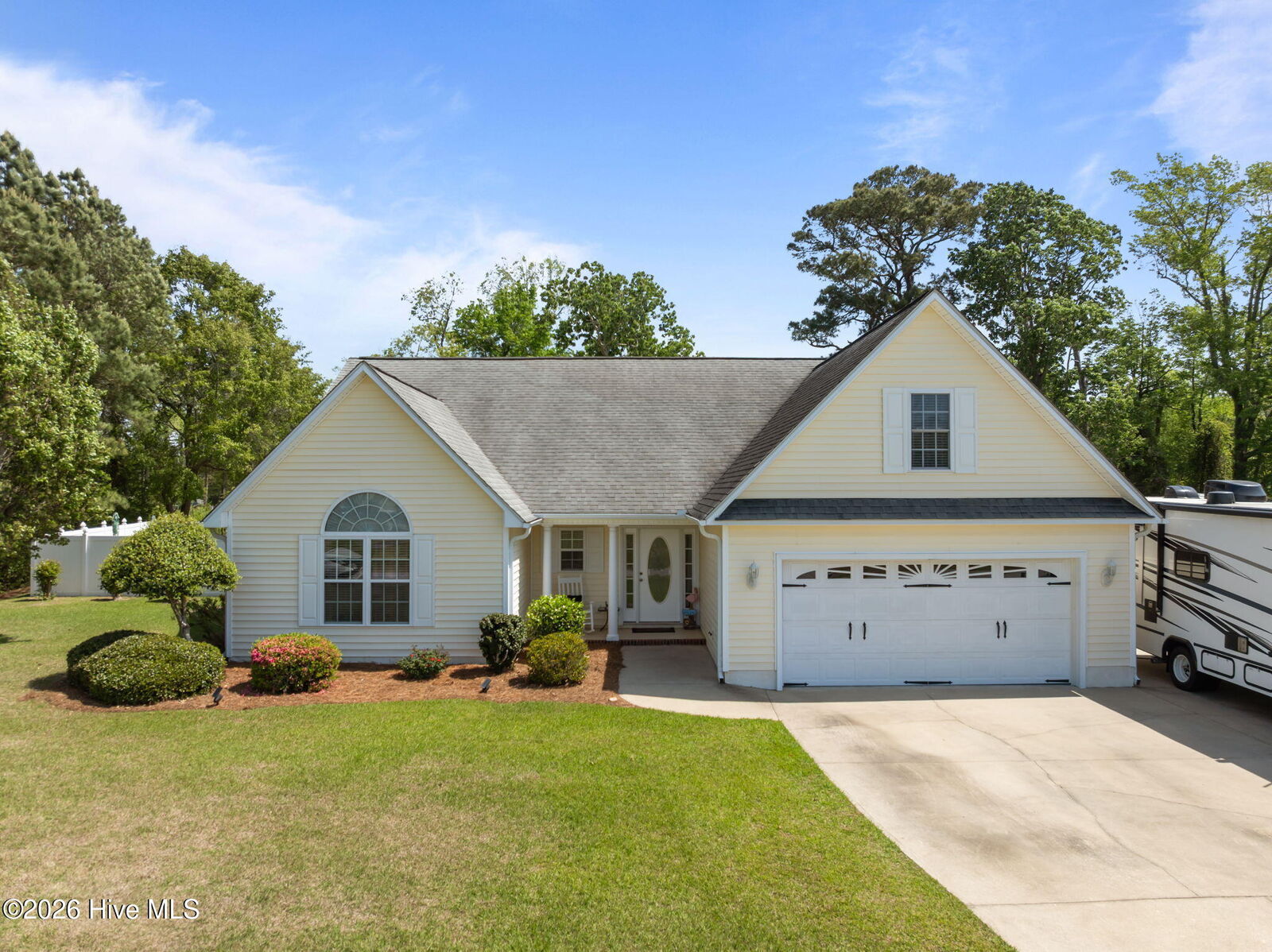Property Photo:  116 Bur Oaks Boulevard  NC 28570 
