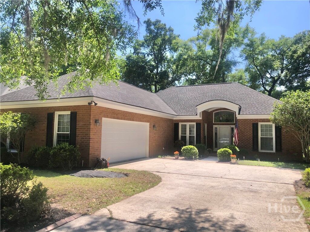 Property Photo:  4 Laurel Oak Court  GA 31405 