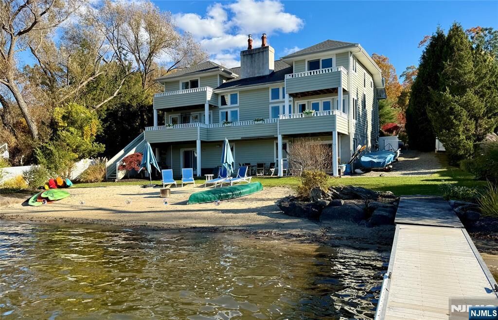 Property Photo:  73 Forest Lake Drive  NJ 07421 