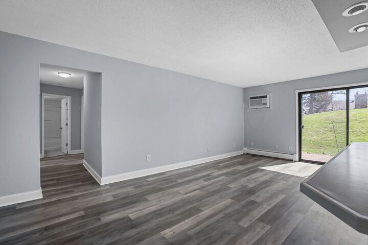 Property Photo:  932 Westbrooke Way 3  MN 55343 