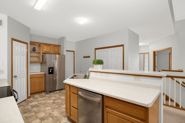 Property Photo:  2466 Beech Street W  MN 55068 