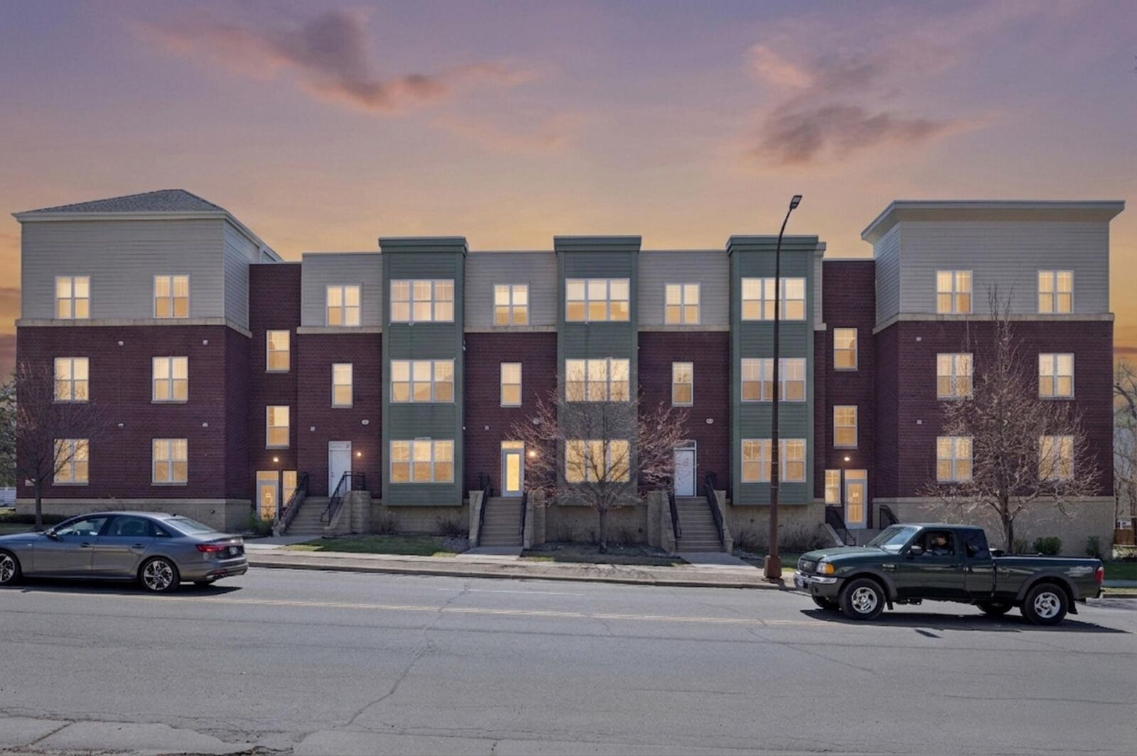 Property Photo:  1776 Maryland Avenue E 104  MN 55106 