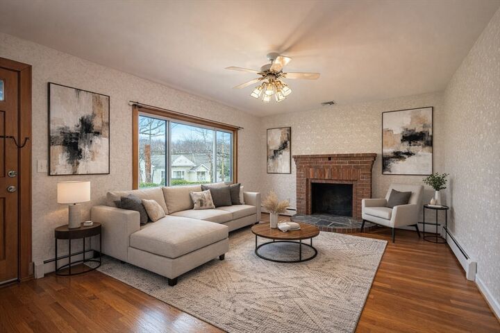 Property Photo:  7 Cedarcrest Rd  MA 01970 