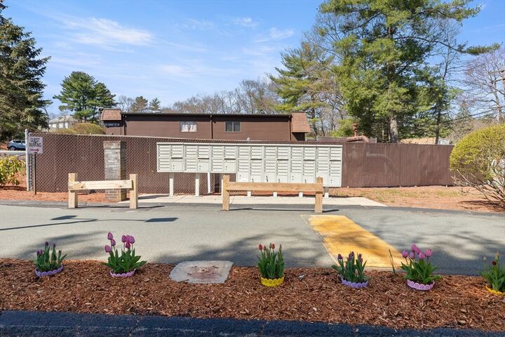 Property Photo:  9 Thomas Street C2  MA 01906 