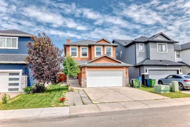 Property Photo: 148 Saddlecrest Gardens NE AB T3J 0C3