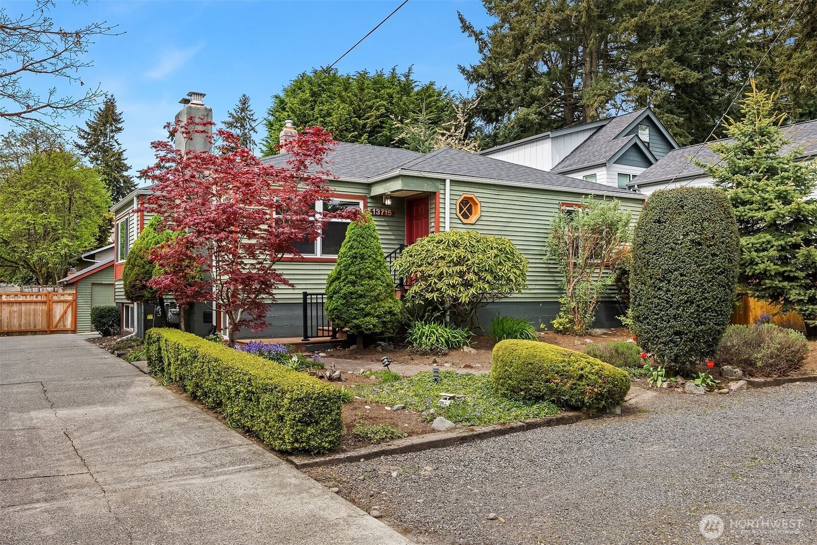 Property Photo:  13715  Palatine Avenue N  WA 98133 